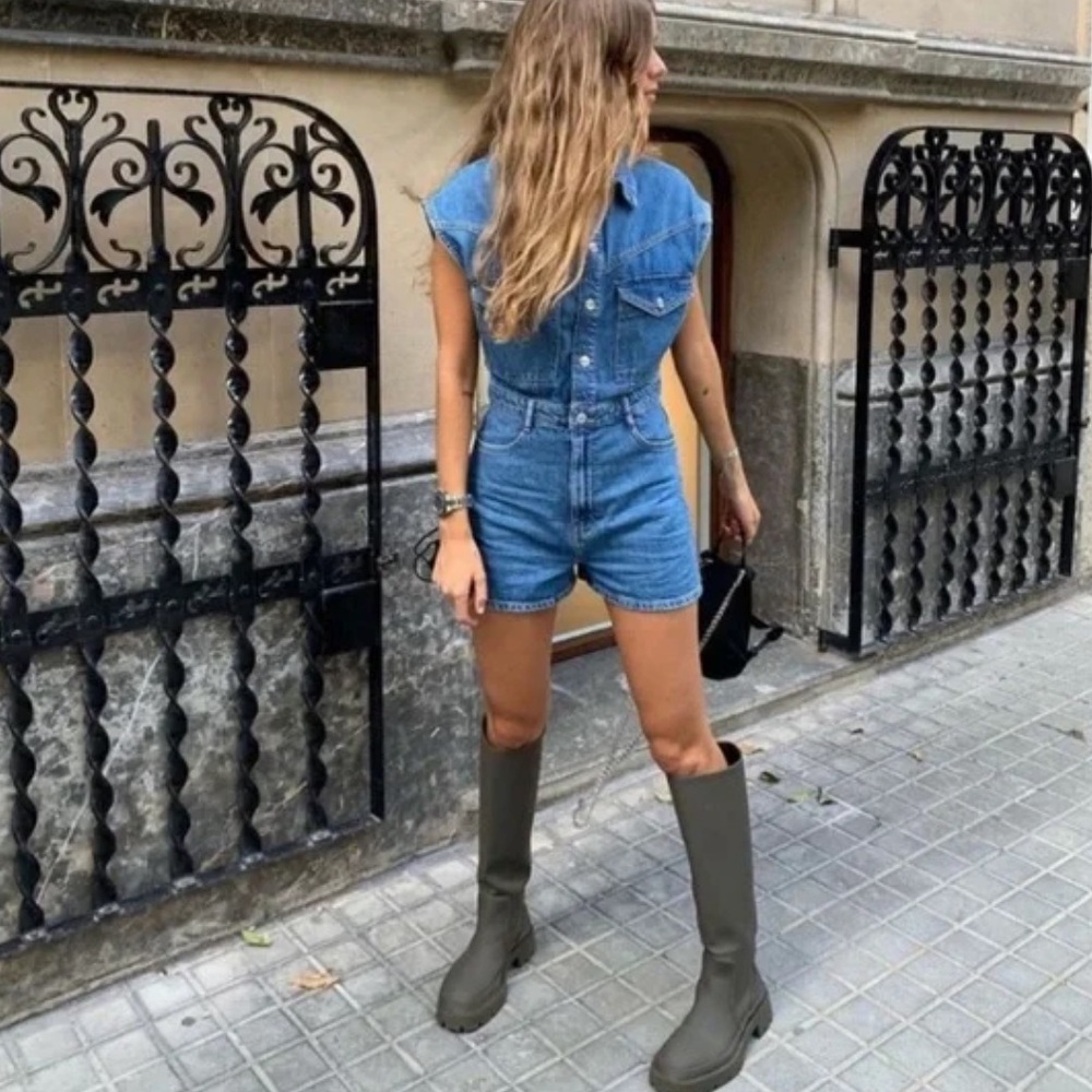 Blogger Favorite Zara Basic Green Rubber Rainboot Style Knee High Boots Size 6